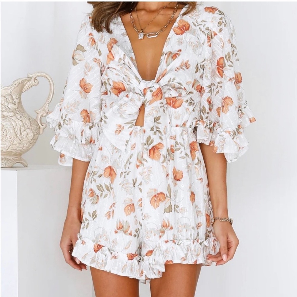Petal & Pup Yana Floral Ruffled Romper Playsuit White & Orange Like New Size 4